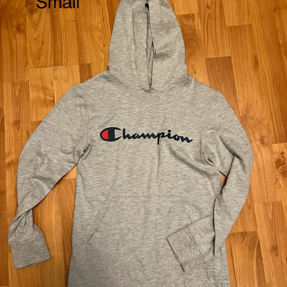 Champion Heather Gray Pullover Hoodie Tee